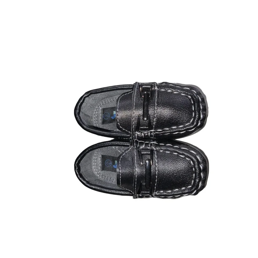 Boys Josmo Black Loafers With Black Metal Bar Accents Sz 2